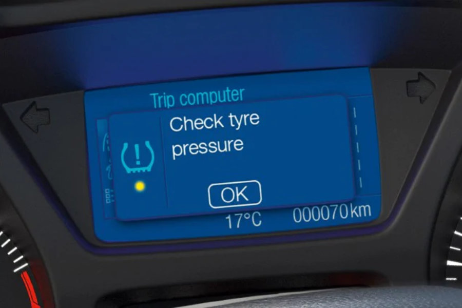 Monitoraggio della pressione degli pneumatici